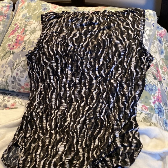 SLEEVELESS TOP - Picture 5 of 6